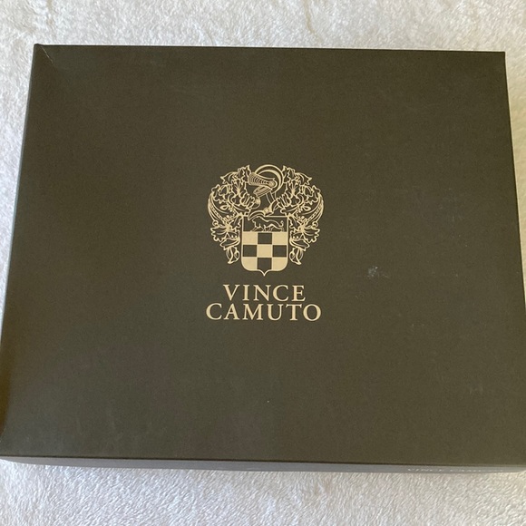 NEW Vince Camuto Boots - Picture 4 of 10